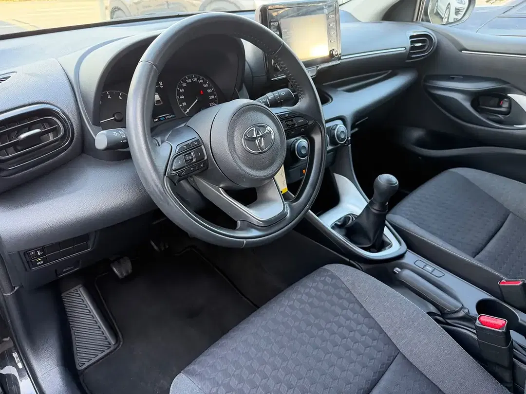 Toyota Yaris Comfort - Thumbnail 24