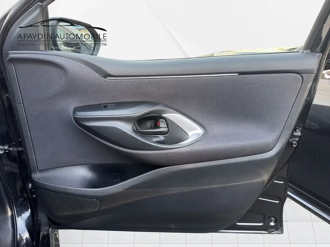 Toyota Yaris Comfort - Thumbnail 40