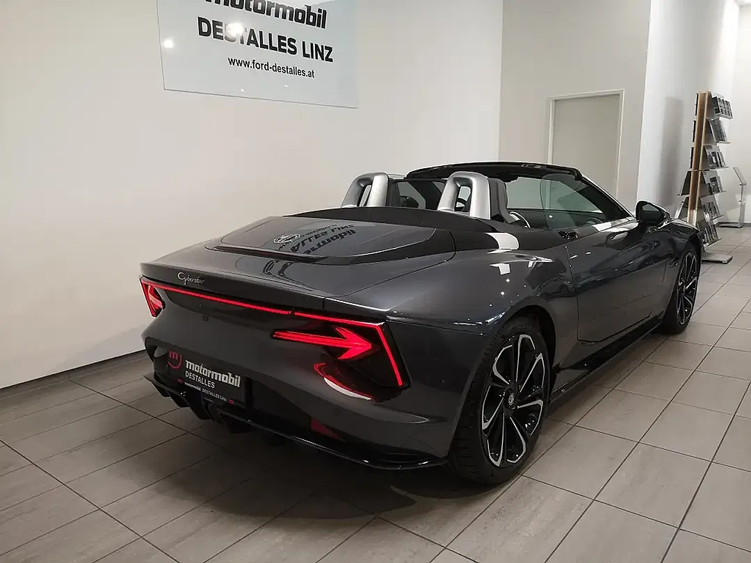 MG Cyberster GT - Thumbnail 6