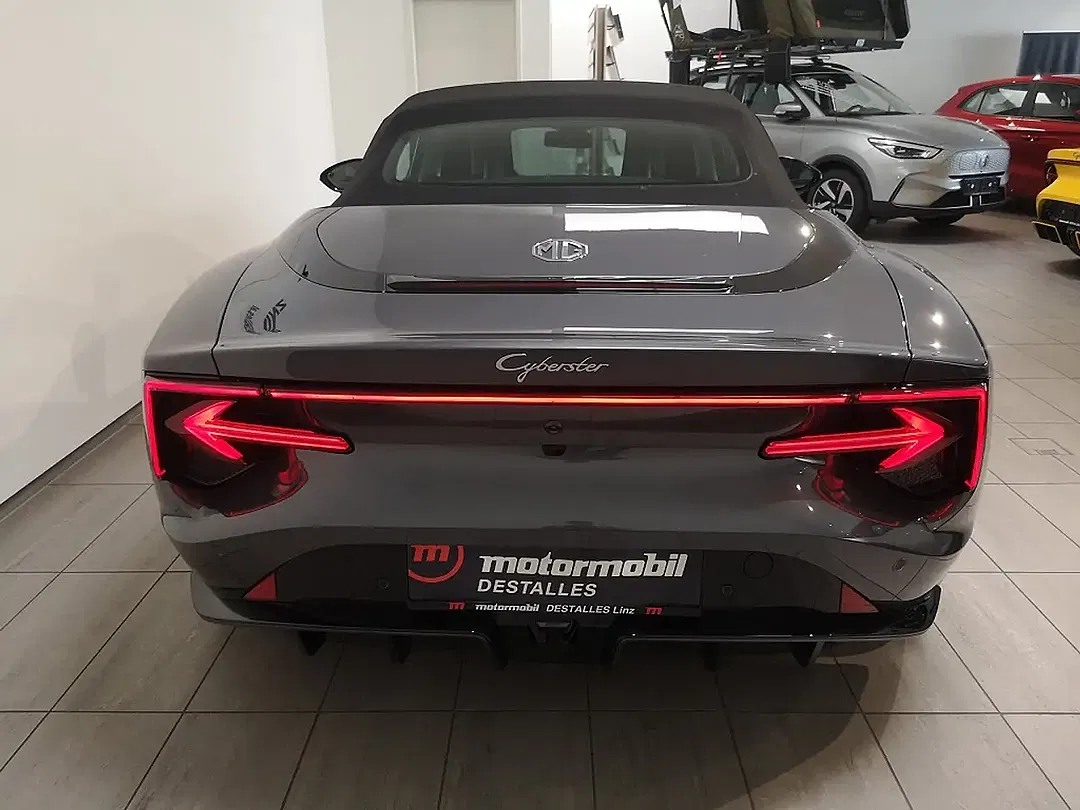 MG Cyberster GT - Thumbnail 7