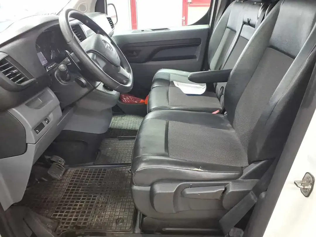 Opel Vivaro Cargo Edition - Thumbnail 7