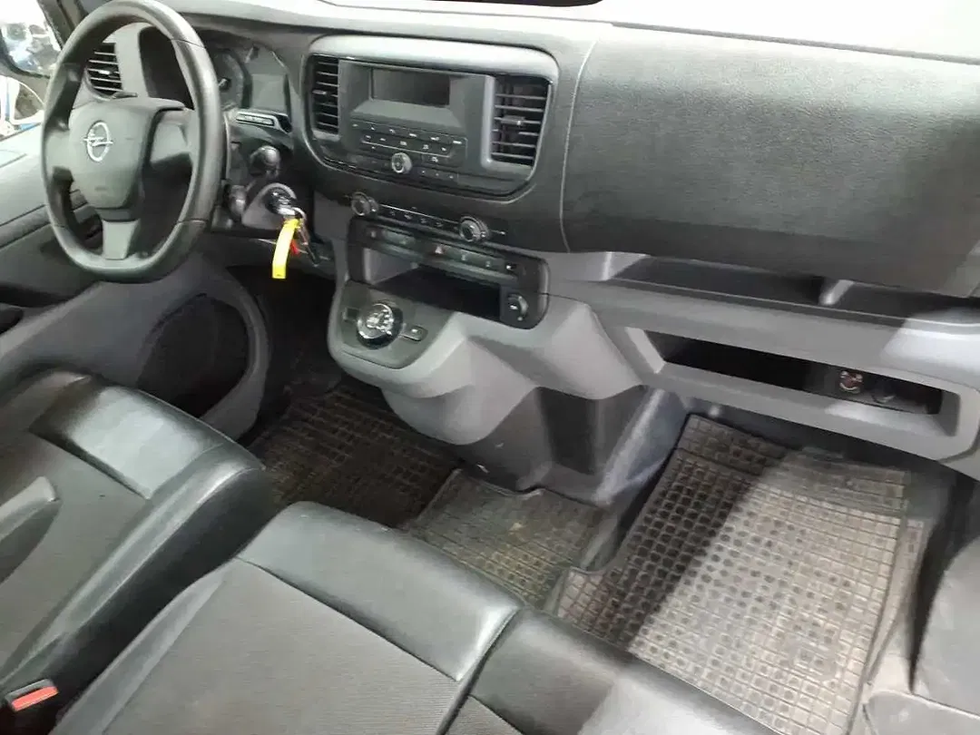 Opel Vivaro Cargo Edition - Thumbnail 9