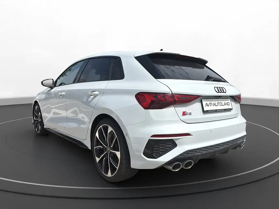 Audi S3 2.0 TFSI quattro Matrix LED Sportback - Thumbnail 7