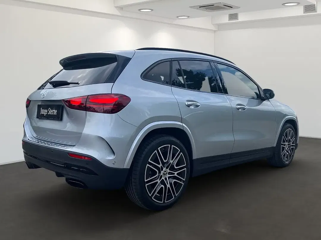 Mercedes-Benz GLA 200 4MATIC AMG Line Edition - Thumbnail 4