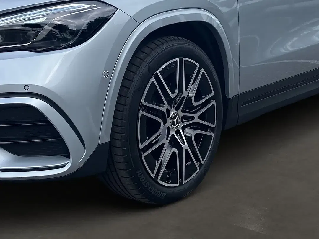 Mercedes-Benz GLA 200 4MATIC AMG Line Edition - Thumbnail 7