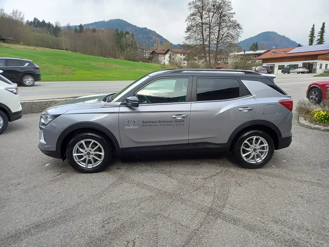 KGM Korando - Thumbnail 5