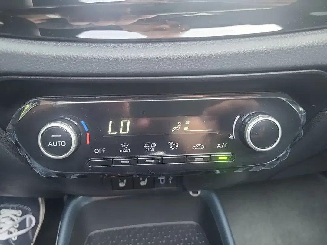 Toyota Aygo X Air Teamplayer - Thumbnail 14
