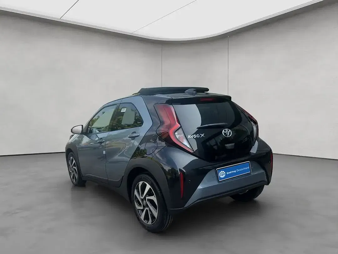 Toyota Aygo X Air Teamplayer - Thumbnail 3
