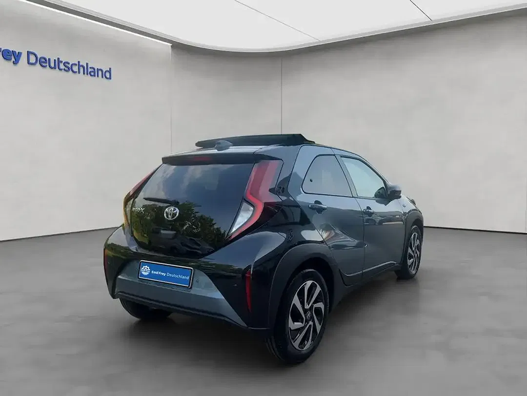 Toyota Aygo X Air Teamplayer - Thumbnail 5