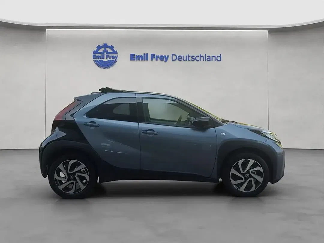 Toyota Aygo X Air Teamplayer - Thumbnail 6
