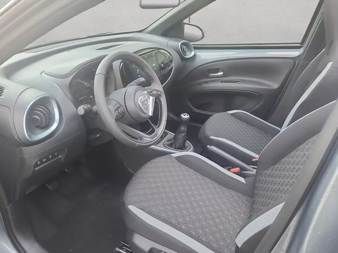 Toyota Aygo X Air Teamplayer - Thumbnail 9