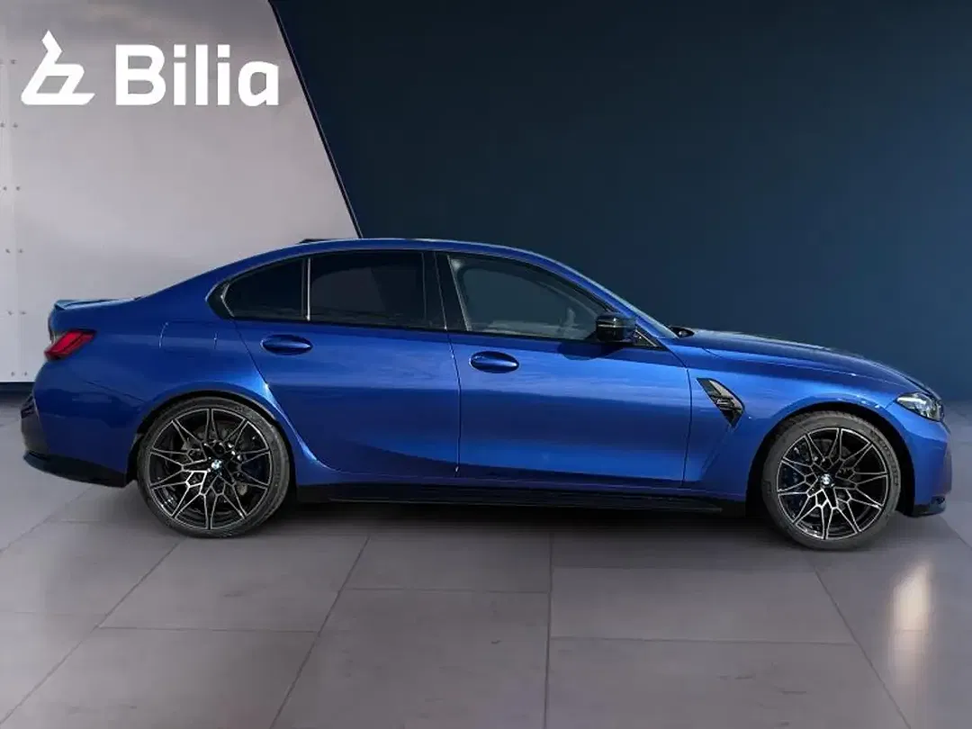 BMW M3 Competition - Thumbnail 3
