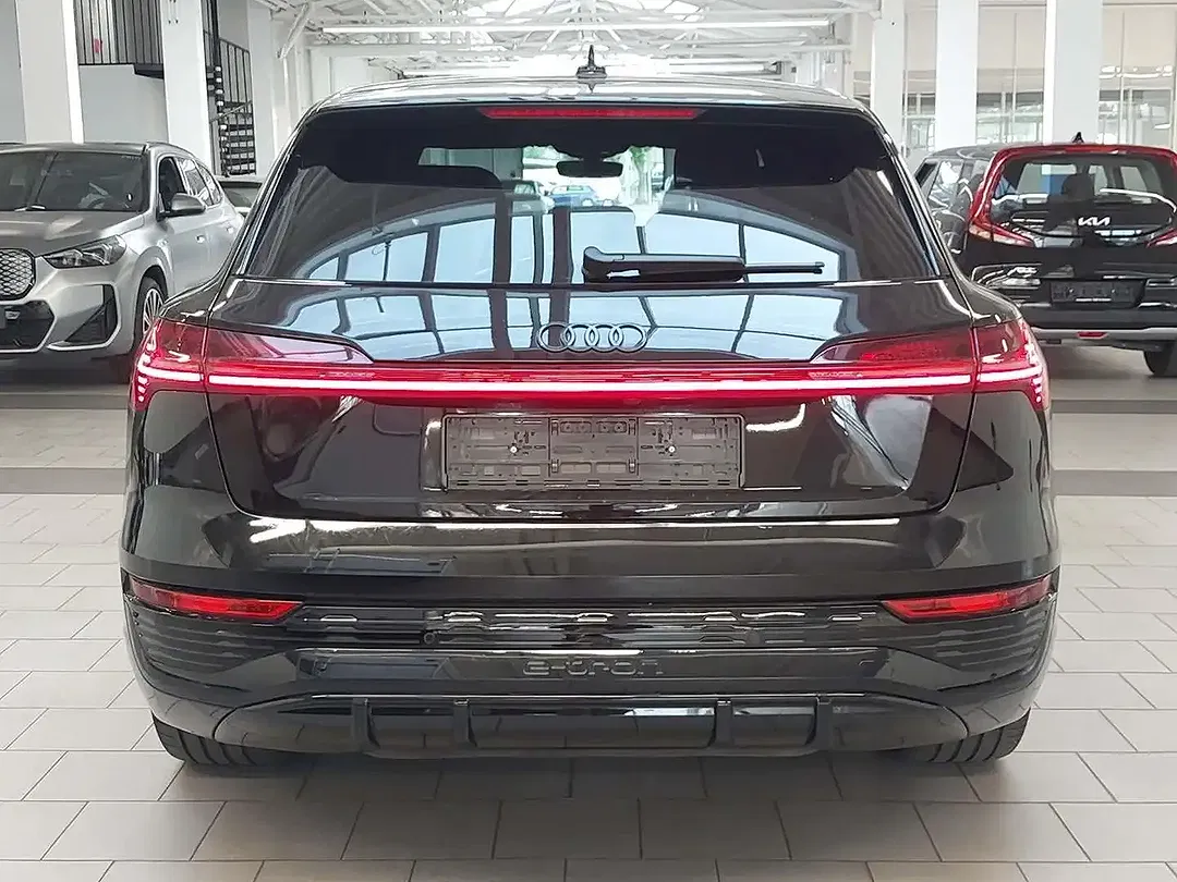 Audi Q8 e-tron 50 Matrix LED S line - Thumbnail 8