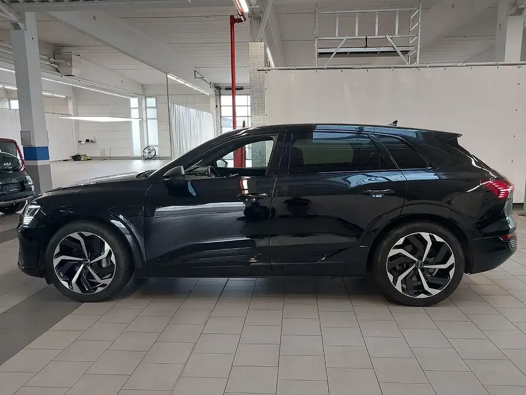 Audi Q8 e-tron 50 Matrix LED S line - Thumbnail 10