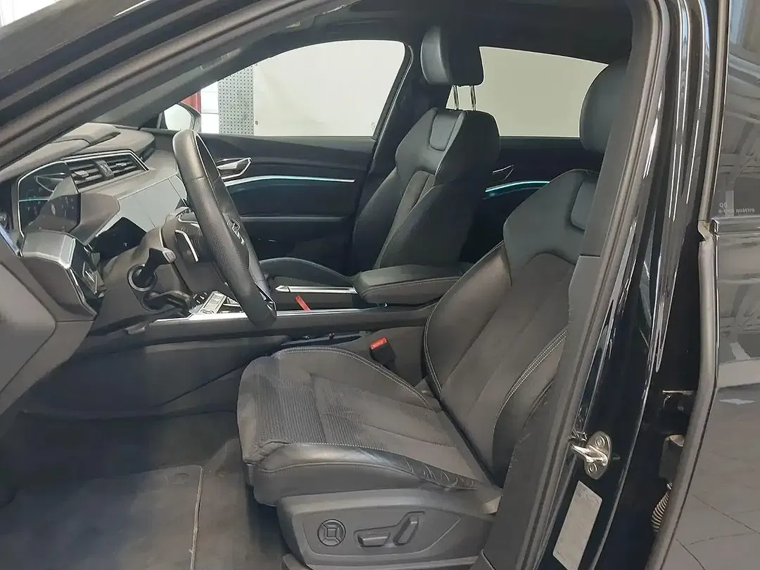 Audi Q8 e-tron 50 Matrix LED S line - Thumbnail 11