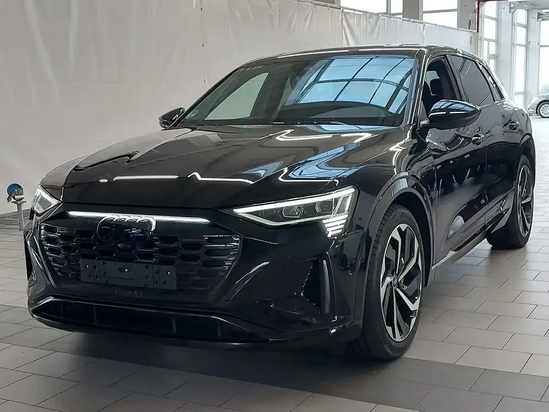 Audi Q8 e-tron 50 Matrix LED S line - Thumbnail 2