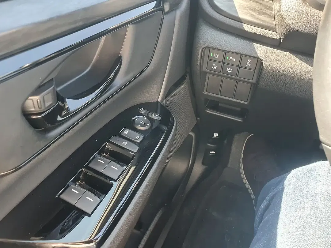 Honda CR-V 2.0 i-MMD Hybrid Sport Line - Thumbnail 4