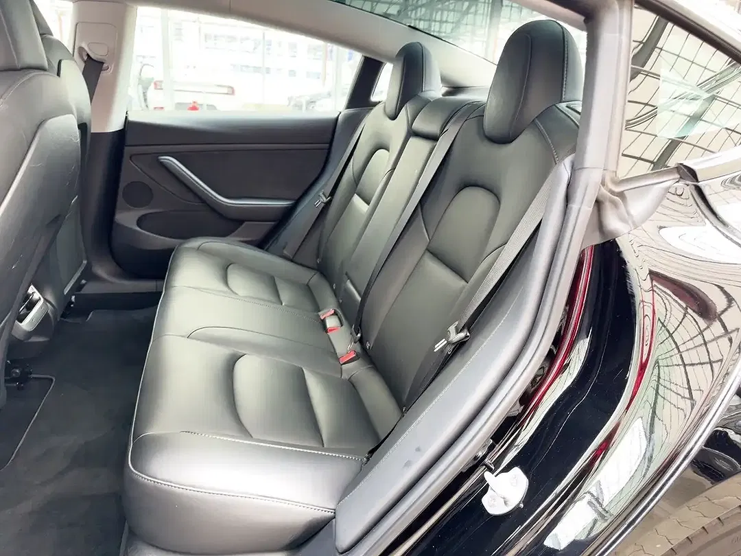 Tesla Model 3 75 kWh Dual Motor Long Range - foto 15