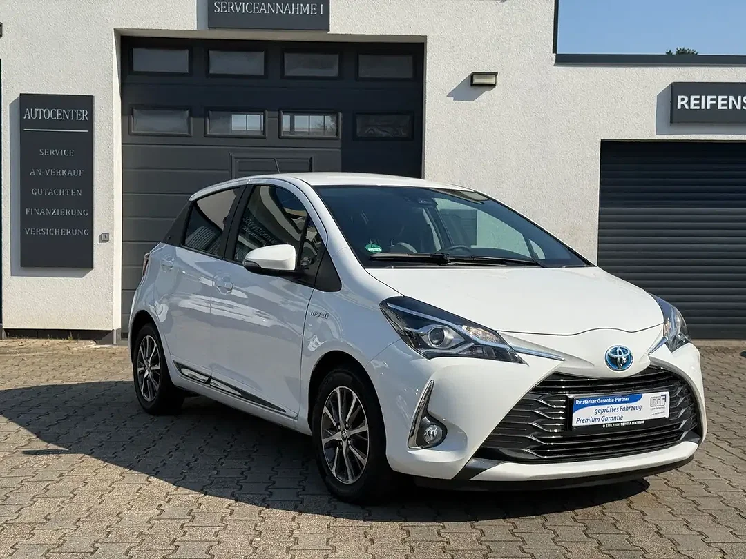 Toyota Yaris Hybrid Team Deutschland - Afbeelding 1