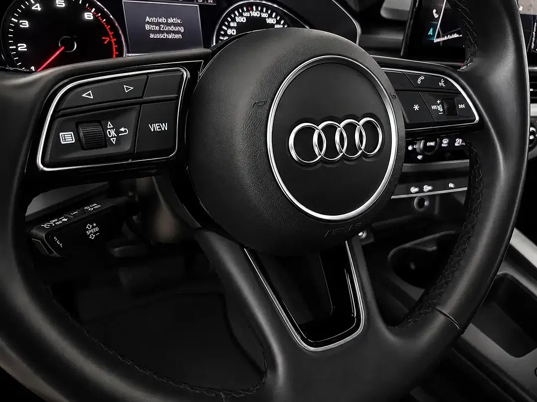 Audi A4 35 2.0 TFSI Avant - Thumbnail 9