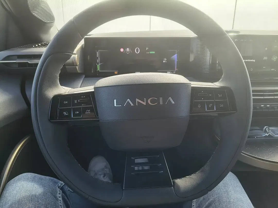 Lancia Ypsilon LX - Thumbnail 14