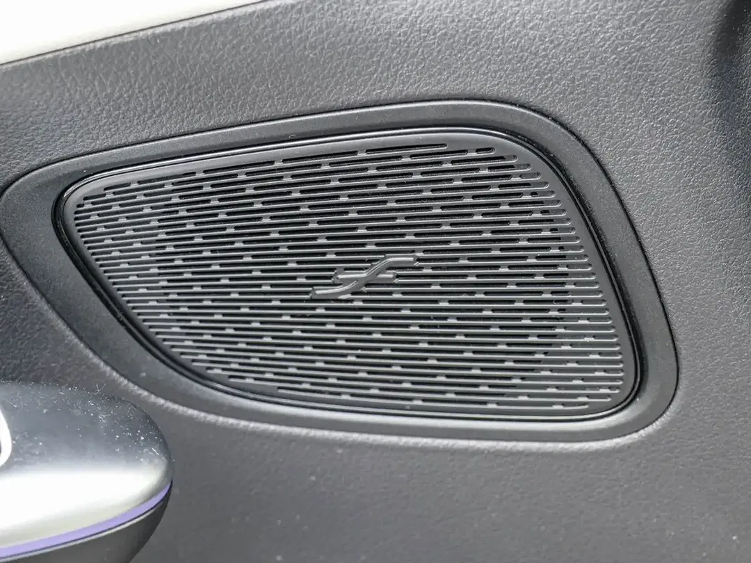 Mercedes-Benz GLC 300 4MATIC - Thumbnail 13