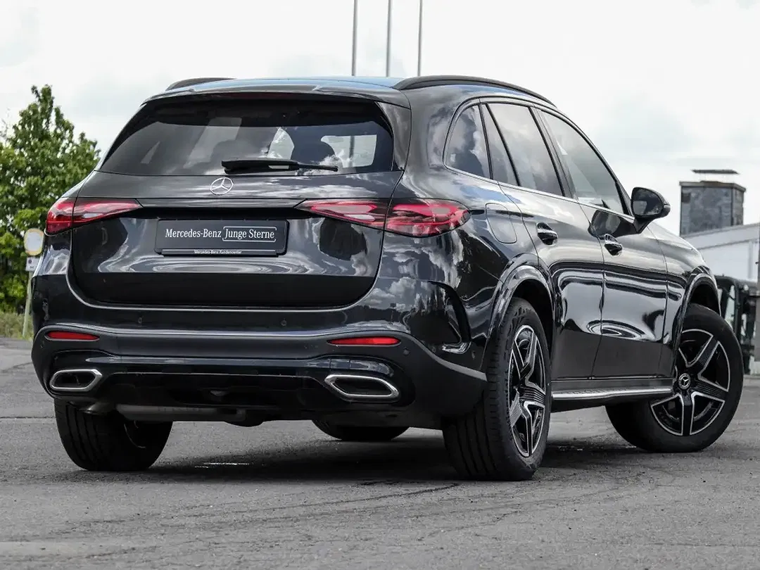 Mercedes-Benz GLC 300 4MATIC - Thumbnail 2