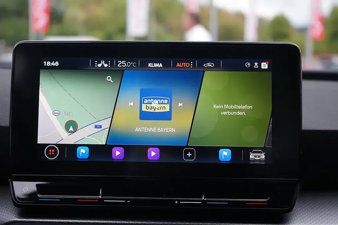 SEAT Leon 1.5 eTSI Style - Thumbnail 11