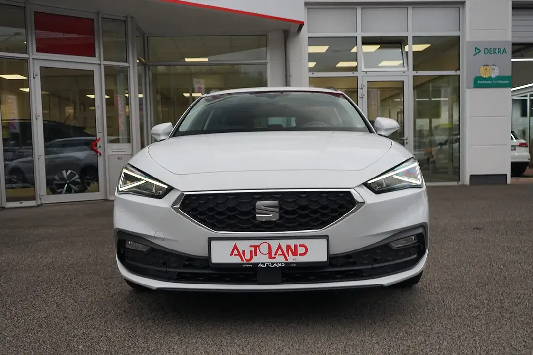 SEAT Leon 1.5 eTSI Style - Thumbnail 1
