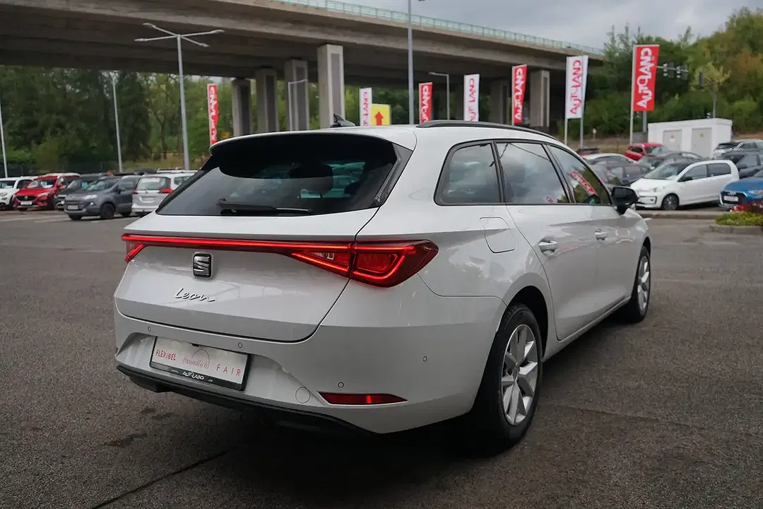 SEAT Leon 1.5 eTSI Style - Thumbnail 7