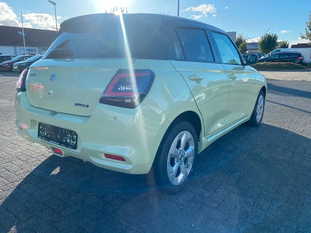Suzuki Swift Hybrid 1.2 CVT Comfort - Thumbnail 4