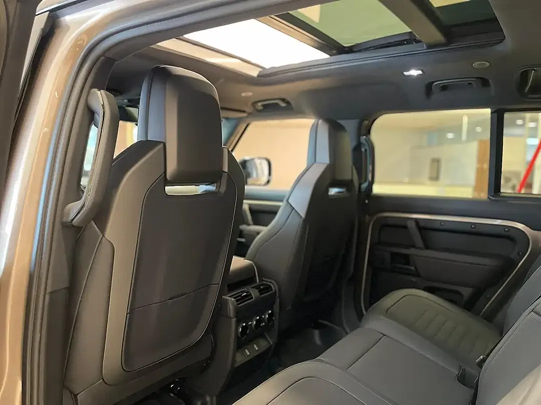 Land Rover Defender P635 AUT 4x4 OCTA 110 - foto 15