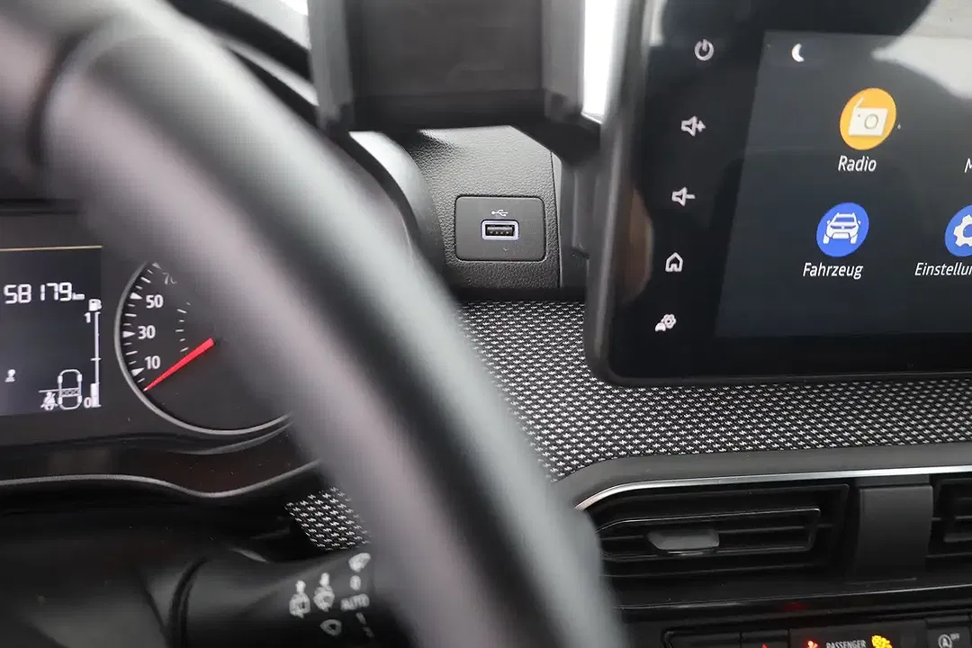 Dacia Sandero TCe Comfort - Thumbnail 10