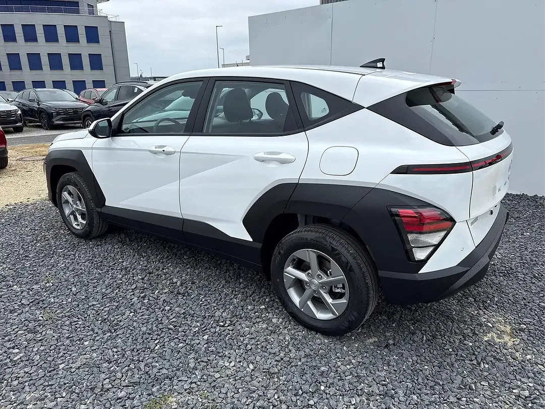 Hyundai KONA Style Plus - Thumbnail 4