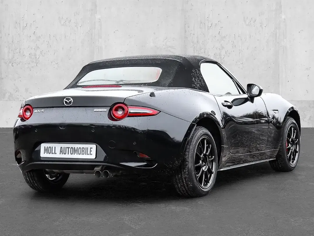 Mazda MX-5 1.5 SKYACTIV-G 6MT Homura - foto 2