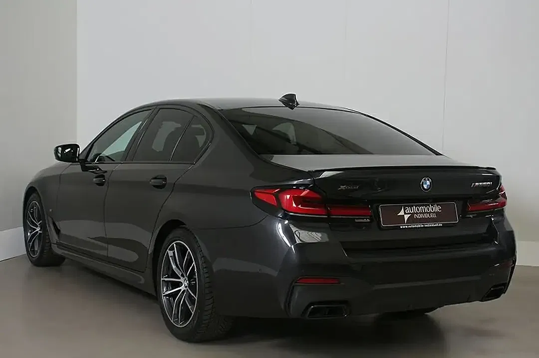 BMW M550 - foto 2