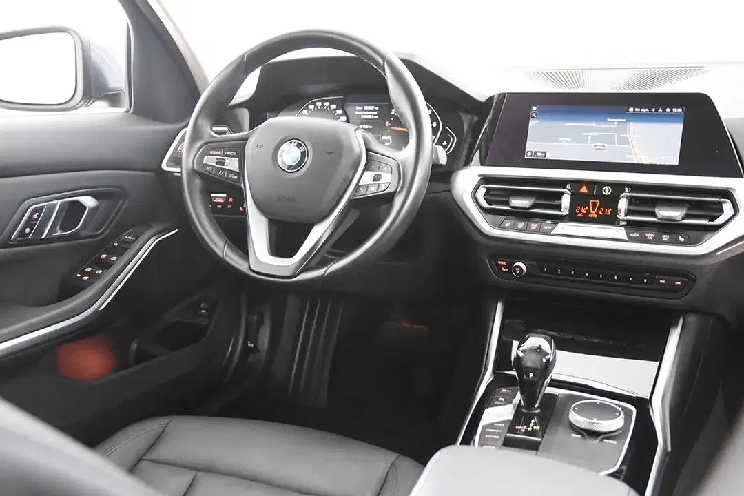BMW 318 Touring - Thumbnail 6