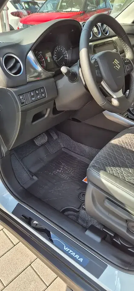 Suzuki Vitara 1.4 AllGrip Comfort+ - Thumbnail 6