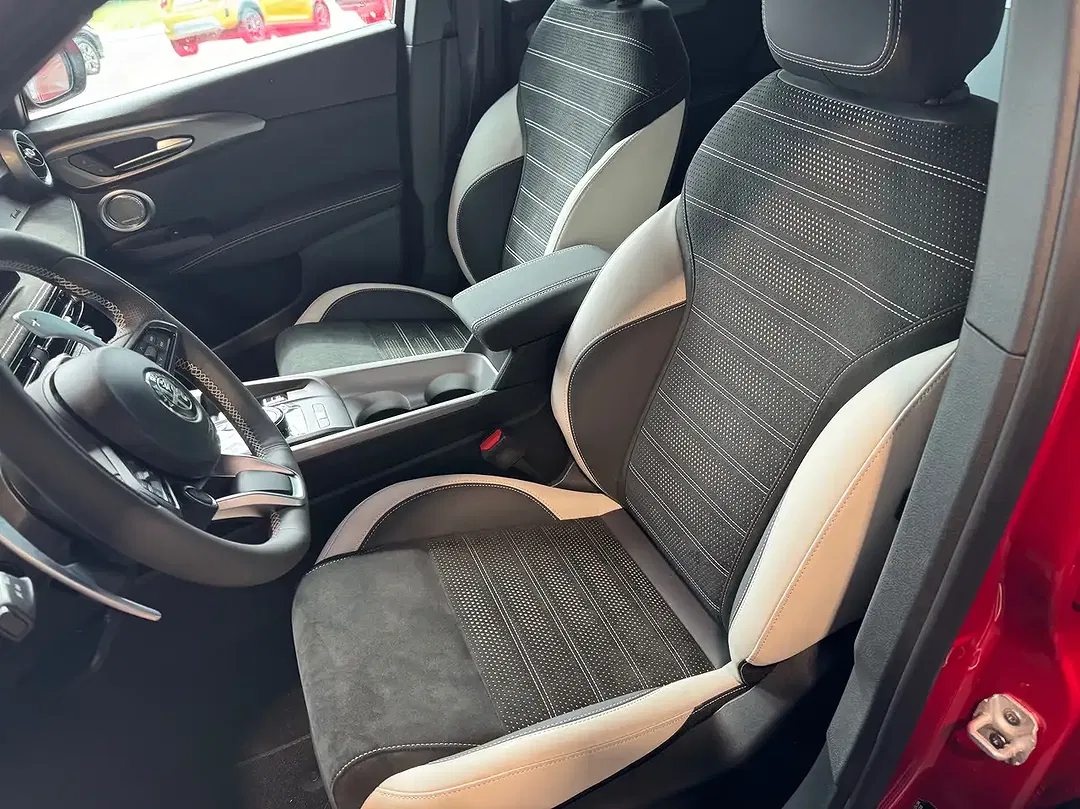 Alfa Romeo Tonale 1.5 VGT Hybrid Sport Speciale - Thumbnail 14