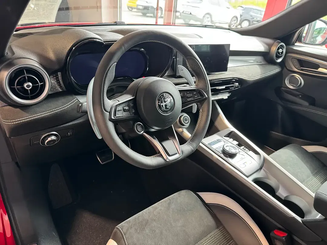 Alfa Romeo Tonale 1.5 VGT Hybrid Sport Speciale - foto 15