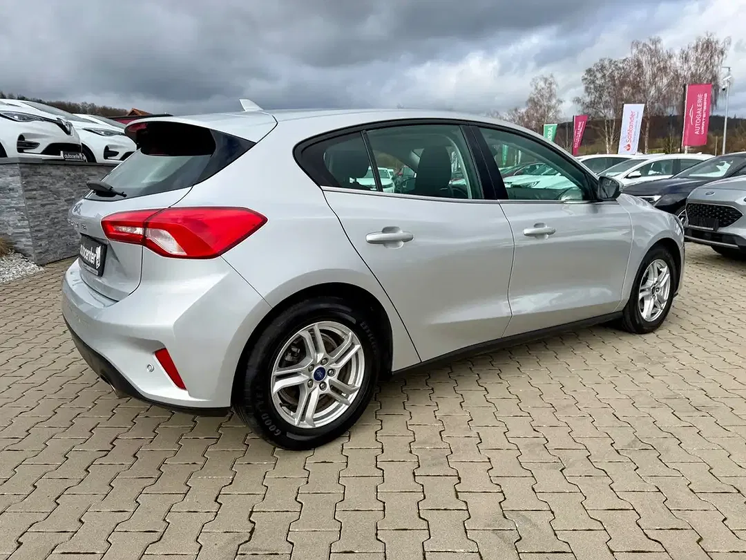 Ford Focus Cool & Connect - Thumbnail 4