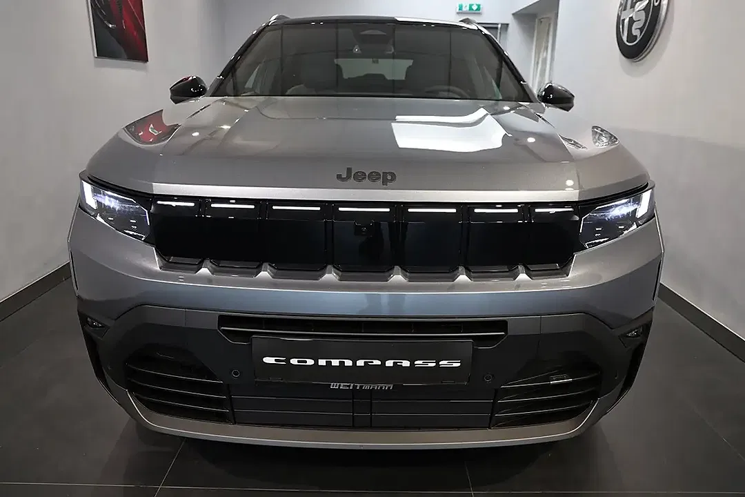 Jeep Compass PHEV DCT Summit - Thumbnail 7