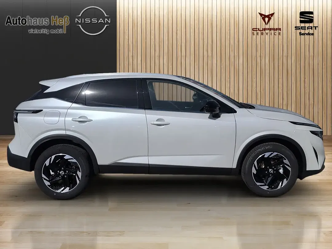 Nissan Qashqai 1.3 N-Connecta - Thumbnail 5