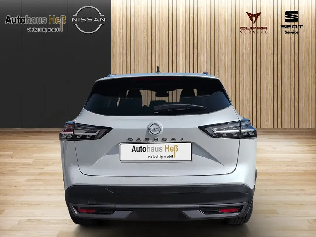 Nissan Qashqai 1.3 N-Connecta - Thumbnail 7