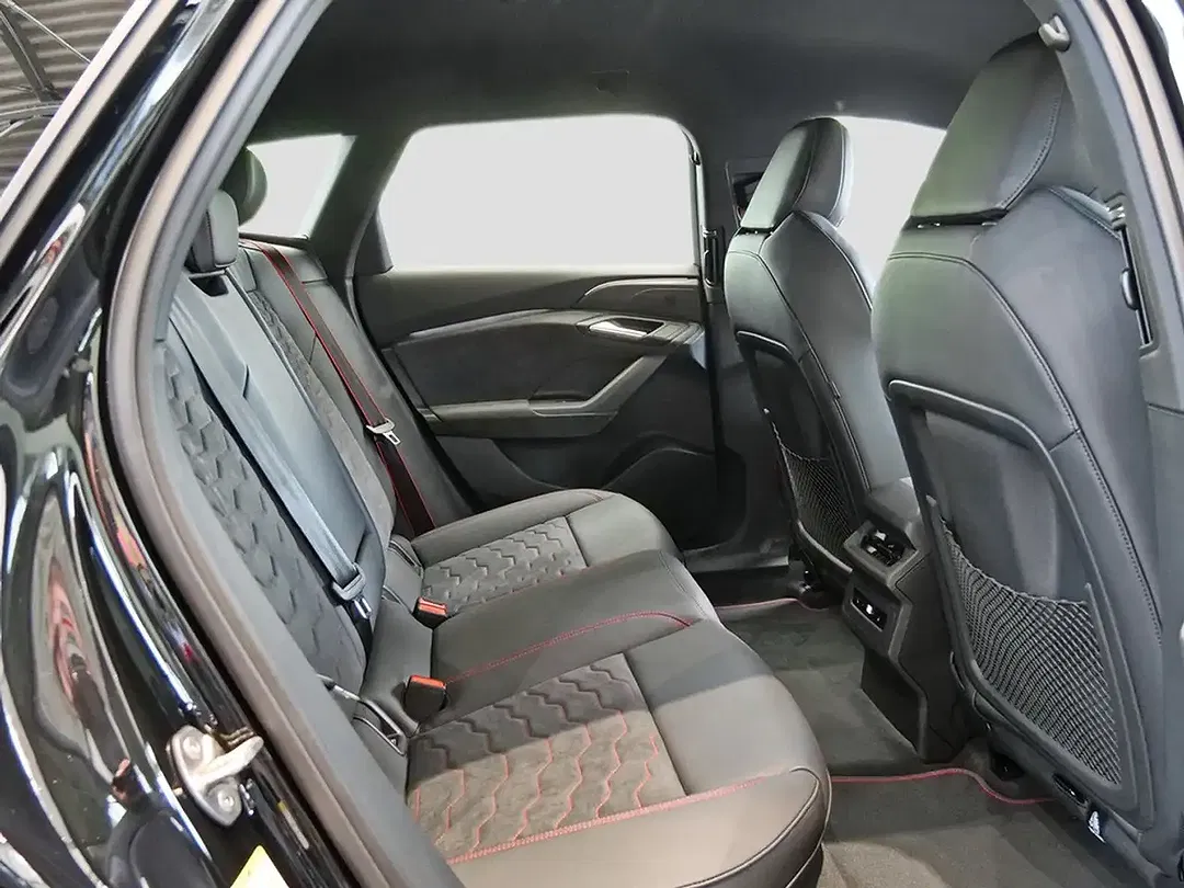 Audi A6 e-tron Avant S line - Thumbnail 10