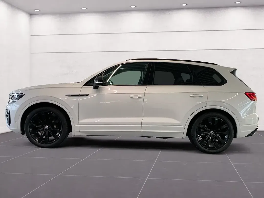 Volkswagen Touareg 3.0 V6 TDI 4Motion R-Line - Thumbnail 3