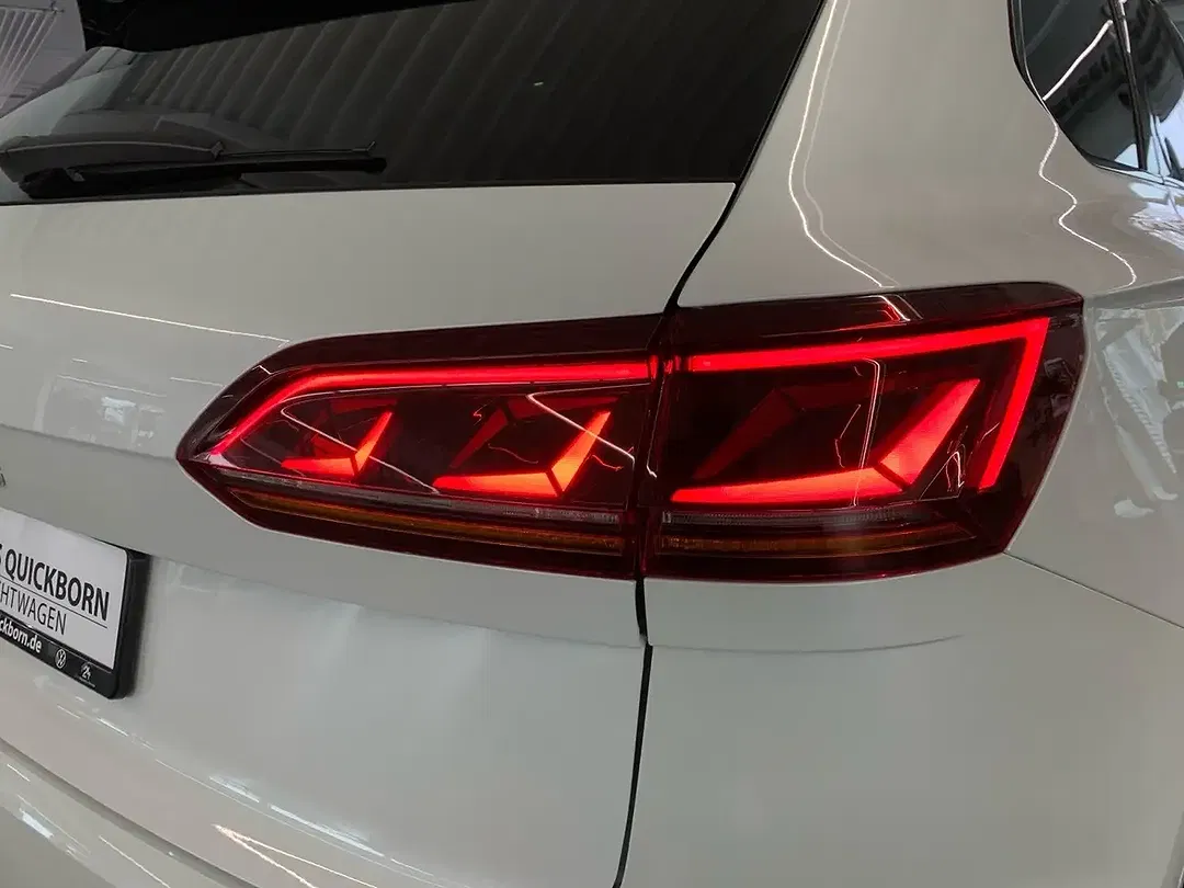 Volkswagen Touareg 3.0 V6 TDI 4Motion R-Line - Thumbnail 6