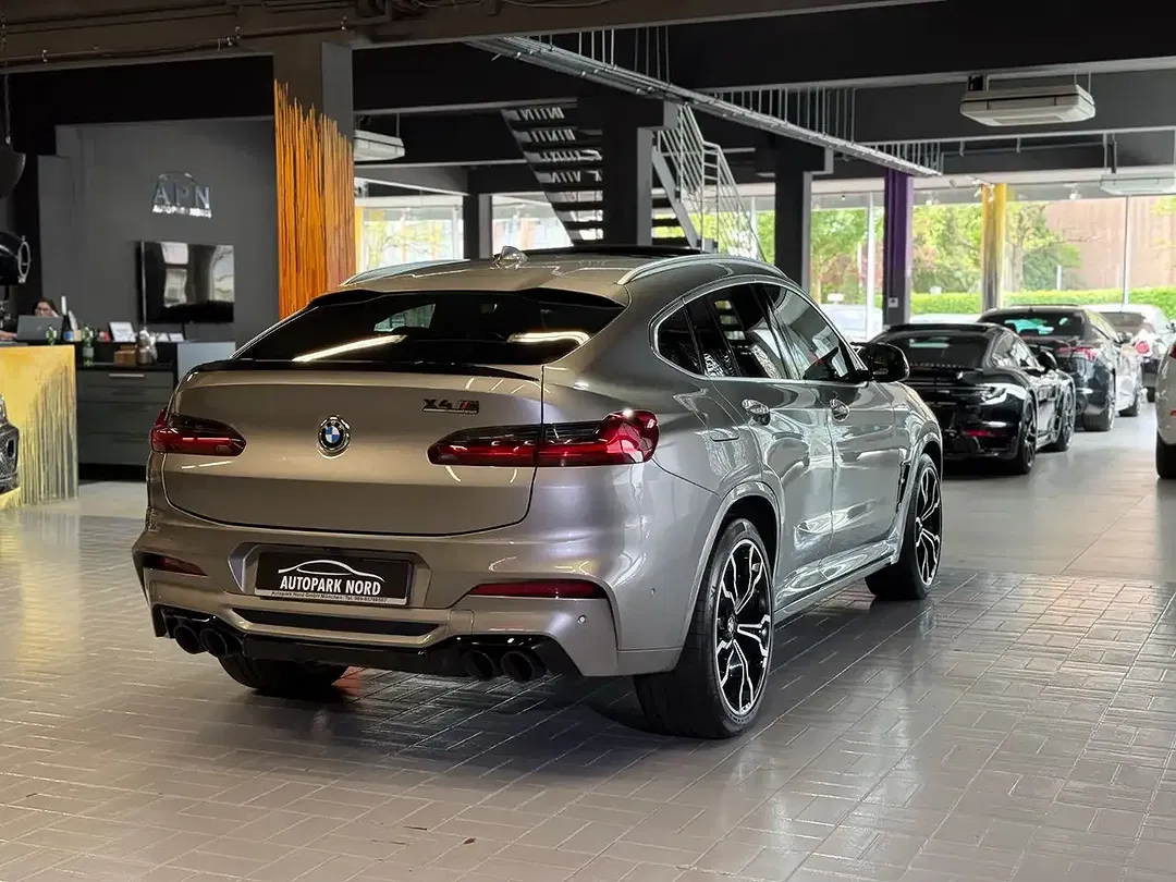 BMW X4 M Competition - Thumbnail 4