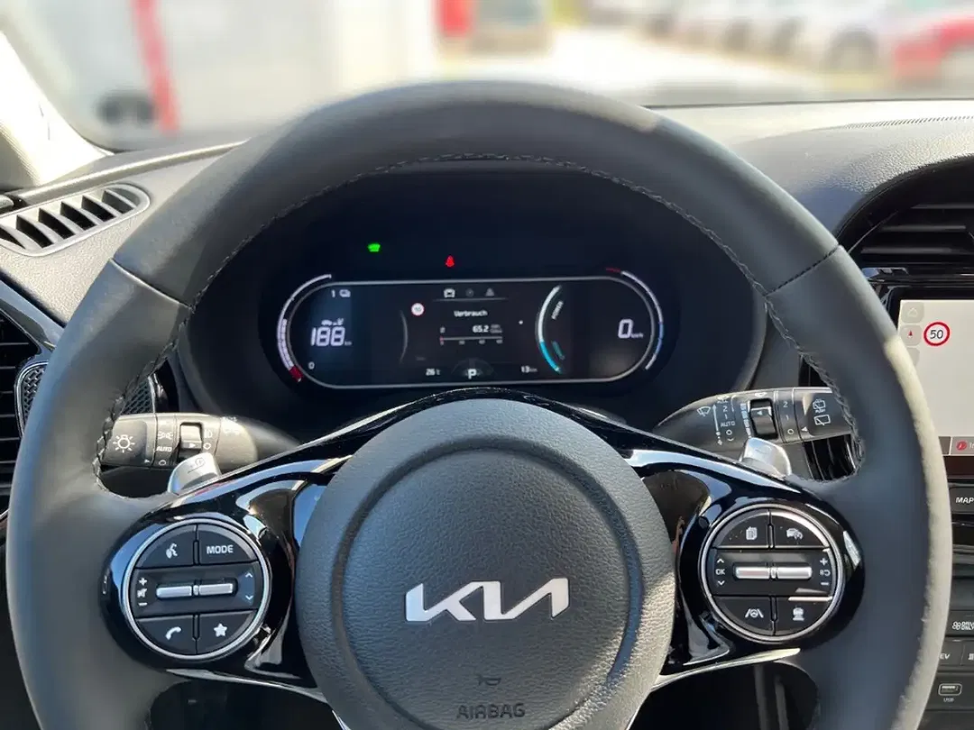 Kia Soul EV - Thumbnail 7