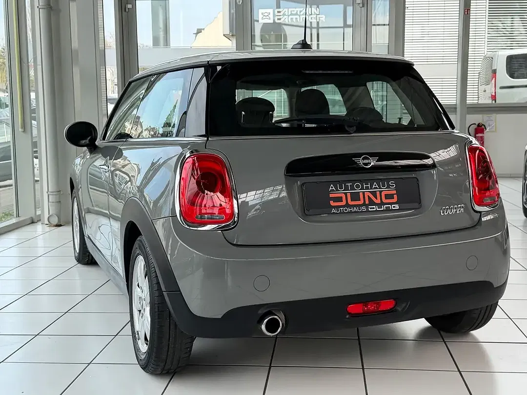 MINI Cooper - Thumbnail 5
